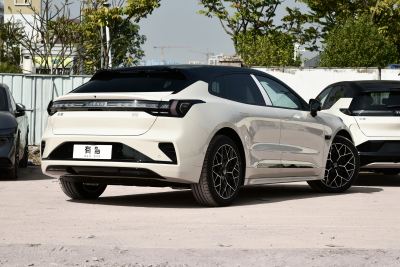 2026款   95度四驱 Max版-外观-图片-有驾