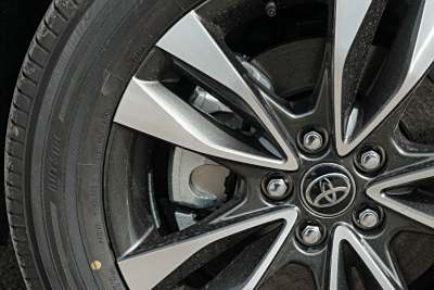 2026款 2.5L混动 尊爵MAX四驱版-外观-图片-有驾