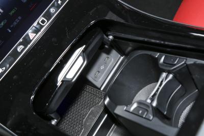 2025款 AMG C 43 4MATIC-内饰-图片-有驾