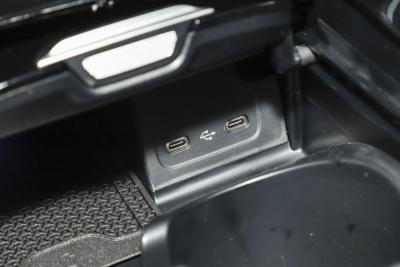 2025款 AMG C 43 4MATIC-内饰-图片-有驾