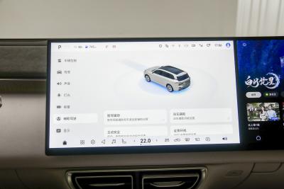 2025款 四驱Ultra+ 高定版-内饰-图片-有驾