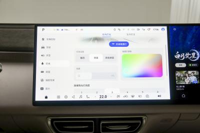 2025款 四驱Ultra+ 高定版-内饰-图片-有驾