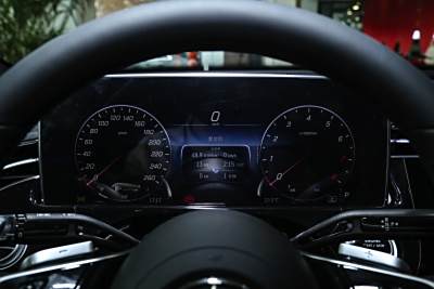 2025款 E 300 L 豪华型-内饰-图片-有驾