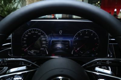 2025款 E 300 L 豪华型-内饰-图片-有驾