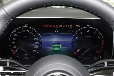 2024款 GLC 260 4MATIC 轿跑SUV-内饰-图片-有驾