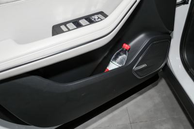2021款 2.0T Ultra 六座-空间-图片-有驾