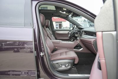 2021款 2.0T Ultra 六座-空间-图片-有驾