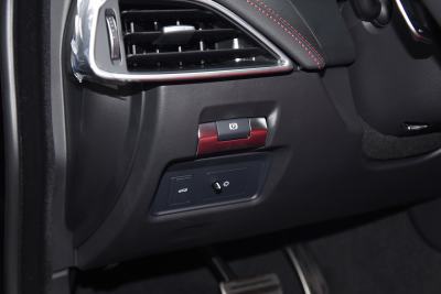 2024款 2.0T 250PS R-DYNAMIC S进取运动版-内饰-图片-有驾