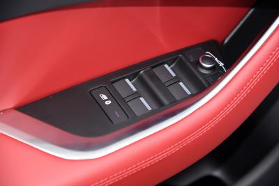 2024款 2.0T 250PS R-DYNAMIC S进取运动版-内饰-图片-有驾