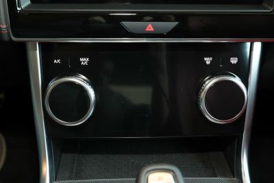 2024款 2.0T 250PS R-DYNAMIC S进取运动版-内饰-图片-有驾