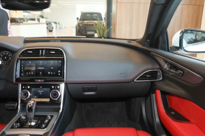 2024款 2.0T 250PS R-DYNAMIC S进取运动版-内饰-图片-有驾
