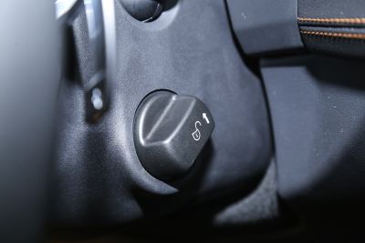 2024款 2.0T 250PS R-DYNAMIC S进取运动版-内饰-图片-有驾