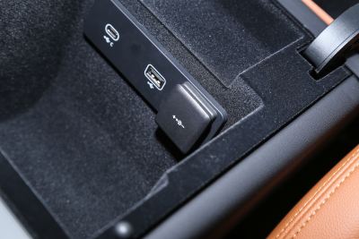 2024款 2.0T 250PS R-DYNAMIC S进取运动版-内饰-图片-有驾