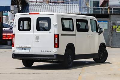 2025款 悦行版 福版明窗 爱易科40.18KWh-外观-图片-有驾