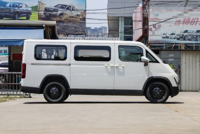 2025款 悦行版 福版明窗 爱易科40.18KWh-外观-图片-有驾