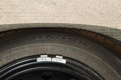 2025款 悦行版 福版明窗 爱易科40.18KWh-外观-图片-有驾