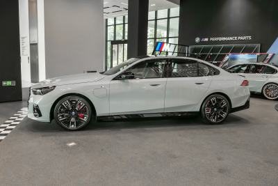 2024款 xDrive M60-外观-图片-有驾