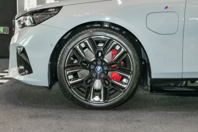 2024款 xDrive M60-外观-图片-有驾