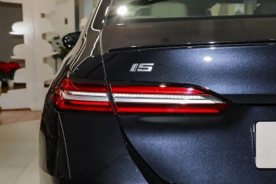 2024款 xDrive M60-外观-图片-有驾