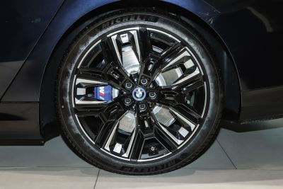 2024款 xDrive M60-外观-图片-有驾