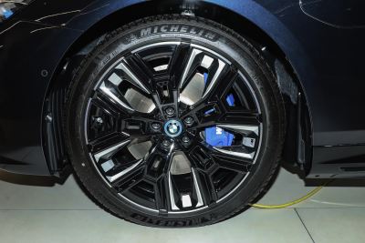 2024款 xDrive M60-外观-图片-有驾