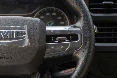 2023款 2.0T 手动短轴中顶商运型多功能乘用车5座-内饰-图片-有驾