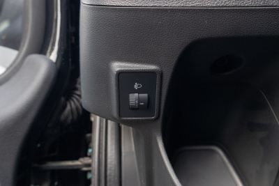 2023款 2.0T 手动短轴中顶商运型多功能乘用车5座-内饰-图片-有驾