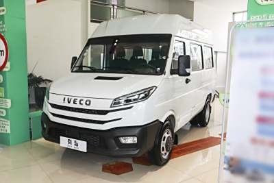2025款 2.5T A35M1多用途乘用车 短轴中顶双胎-外观-图片-有驾