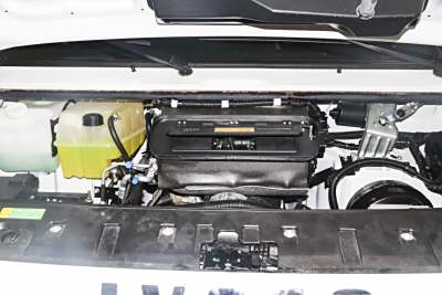 2025款 2.5T A35M1多用途乘用车 短轴中顶双胎-外观-图片-有驾