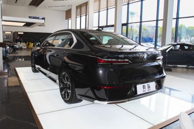 2023款 735Li 豪华套装-外观-图片-有驾