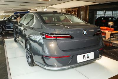 2023款 735Li 豪华套装-外观-图片-有驾
