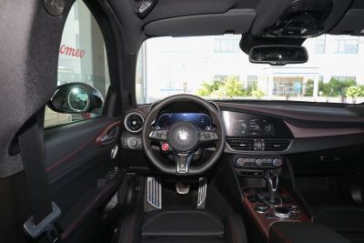 2024款 2.9T V6 520HP 四叶草Super Sport黑标限量版-内饰-图片-有驾