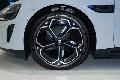 2026款 标准版-外观-图片-有驾