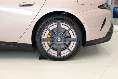 2026款 标准版-外观-图片-有驾