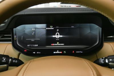 2025款 3.0 L6 400PS 典范加长版-内饰-图片-有驾