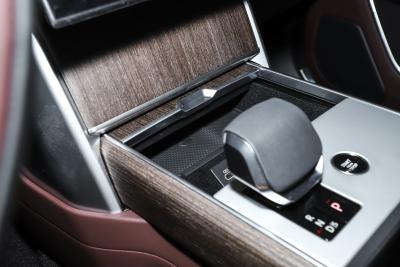 2025款 3.0 L6 400PS 典范加长版-内饰-图片-有驾