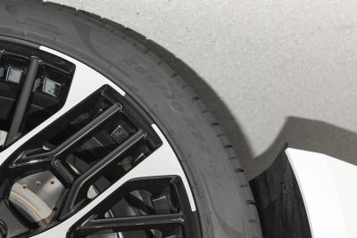 2026款 103度四驱  Ultra+版-外观-图片-有驾