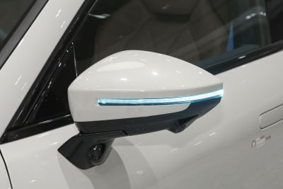 2026款 103度四驱  Ultra+版-外观-图片-有驾