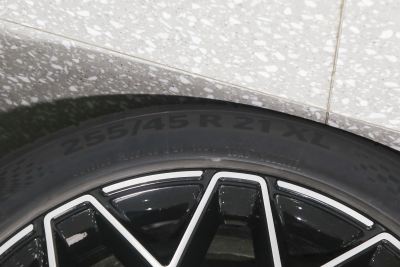 2026款 103度四驱  Ultra+版-外观-图片-有驾