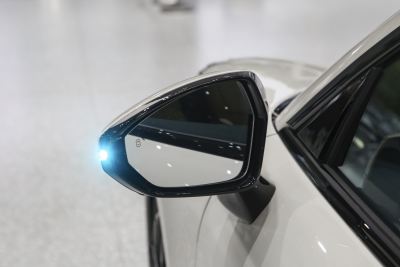 2026款 103度四驱  Ultra+版-外观-图片-有驾