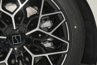 2026款 103度四驱  Ultra+版-外观-图片-有驾