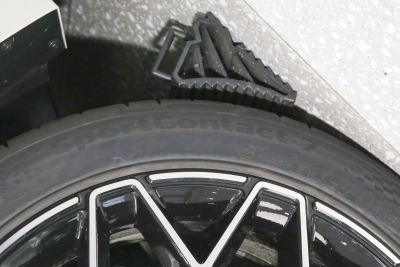 2026款 103度四驱  Ultra+版-外观-图片-有驾