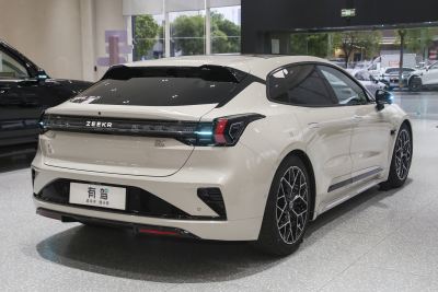 2026款 103度四驱  Ultra+版-外观-图片-有驾