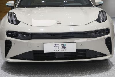 2026款 103度四驱  Ultra+版-外观-图片-有驾