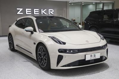 2026款 103度四驱  Ultra+版-外观-图片-有驾