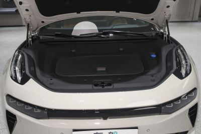 2026款 103度四驱  Ultra+版-外观-图片-有驾