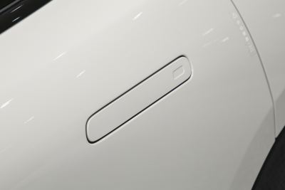 2026款 103度四驱  Ultra+版-外观-图片-有驾