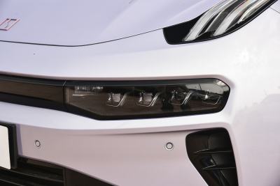 2026款 103度四驱  Ultra+版-外观-图片-有驾