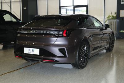 2026款 103度四驱  Ultra+版-外观-图片-有驾