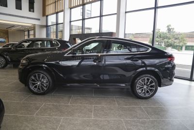 2023款 xDrive30i M运动套装-外观-图片-有驾